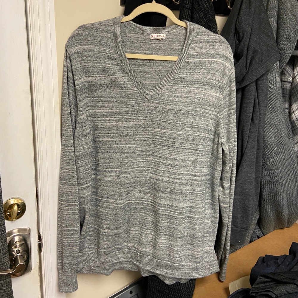 Merona V-Neck Gray Light Sweater